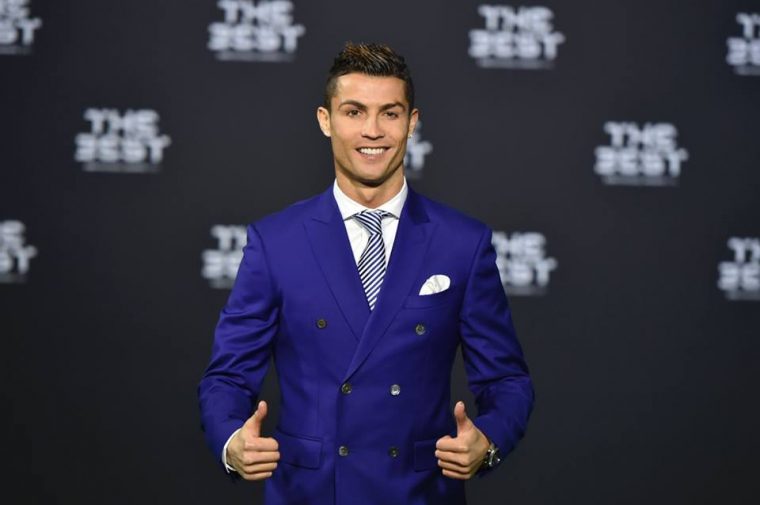 FIFA 2000’den FIFA 2017’ye Cristiano Ronaldo